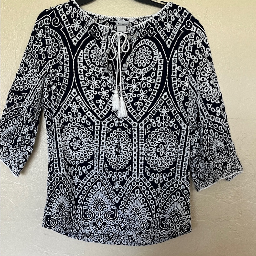 Chicos Eyelet Billow embroidered pullover tunic top 3/4 button sleeves tassels M